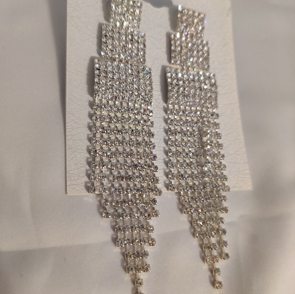 Tassel Rhinestone Earrings - Picture 3 of 4